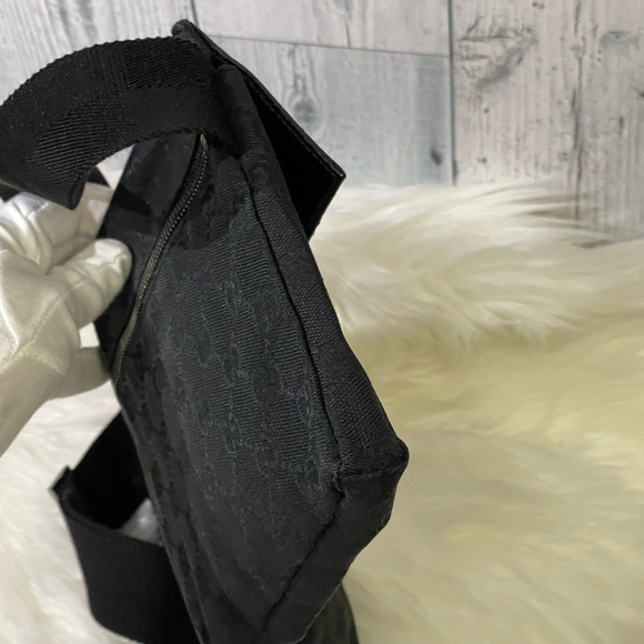 GUCCI monogram body bag / belt bag in black with shw - Picture 8 of 16